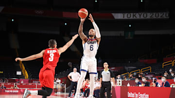 Damian Lillard encestó 7 triples