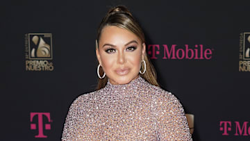 Chiquis Rivera cumplió un año de bodas con Lorenzo Méndez, pero lo celebraron separados