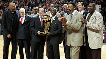La dinastías de los Bulls y Lakers tuvieron un jugador en común que hizo increíbles aportes a su campeonatos  