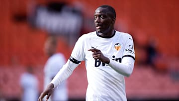 Jogadores do Valencia chegaram a deixar o campo contra o Cádiz