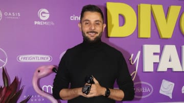 Ricardo Casares lleva varios años en TV Azteca, en donde ganó fama