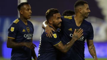 Boca golea a Vélez en el regreso de Carlos Tevez 