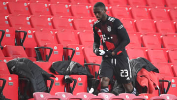 Nach überstandener Oberschenkelverletzung ist Tanguy Nianzou beim FC Bayern direkt gefordert