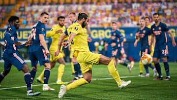 Villareal CF v Arsenal - UEFA Europa League Semi Final Leg One