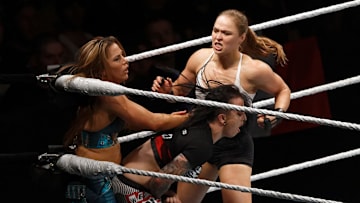 La ex peleadora de la UFC hizo apariciones en la lucha profesional entre 2014 y 2019