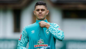 Milot Rashica sollte Bremen eigentlich sicher nach Leipzig verlassen - bisher ist der Stürmer aber noch immer beim SVW