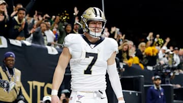 The Patriots might be in on signing the Saints' multi-purpose weapon.