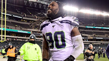 Could the Seahawks actually reunite with star DE Jadeveon Clowney? 