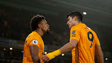 Adama Traore dan Raul Jimenez