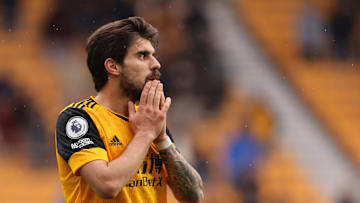 Wolverhampton Wanderers v Manchester United - Premier League