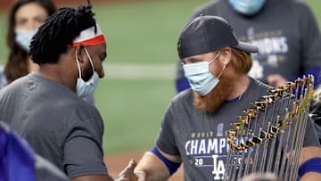 La MLB investiga a Justin Turner por ignorar los protocolos de seguridad habiendo contraído COVID-19
