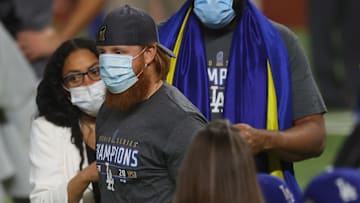 Justin Turner regresó al terreno con coronavirus