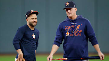 Hinch y el GM de los Astros Jeff Luhnow fueron despedidos