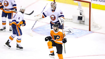 Scott Laughton #21 of the Philadelphia Flyers. (Photo by Elsa/Getty Images)