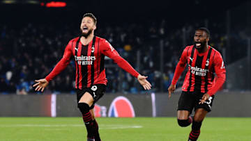 NAPLES, ITALY - MARCH 06: Olivier Giroud of AC Milan celebrates after scoring their sides first goal during the Serie A match between SSC Napoli and AC Milan at Stadio Diego Armando Maradona on March 06, 2022 in Naples, . (Photo by Francesco Pecoraro/Getty Images)