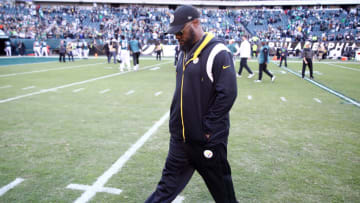 PHILADELPHIA, PENNSYLVANIA - OCTOBER 30: Head coach Mike Tomlin of the Pittsburgh Steelers walks off the field after a game against the Philadelphia Eagles at Lincoln Financial Field on October 30, 2022 in Philadelphia, Pennsylvania. (Photo by Tim Nwachukwu/Getty Images)