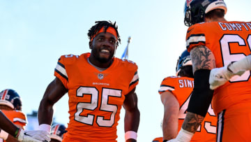 Kansas City Chiefs: Melvin Gordon III #25 of the Denver Broncos takes to the field prior to a game against the Las Vegas Raiders at Empower Field At Mile High on November 20, 2022 in Denver, Colorado. (Photo by Dustin Bradford/Getty Images)