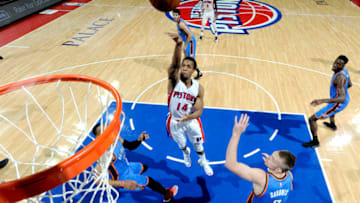AUBURN HILLS, MI - NOVEMBER 14: Ish Smith