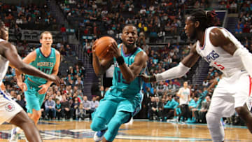 CHARLOTTE, NC - NOVEMBER 18: Kemba Walker #15 of the Charlotte Hornets handles the ball against the LA Clippers on November 18, 2017 at the Spectrum Center in Charlotte, North Carolina. NOTE TO USER: User expressly acknowledges and agrees that, by downloading and or using this photograph, User is consenting to the terms and conditions of the Getty Images License Agreement. Mandatory Copyright Notice: Copyright 2017 NBAE (Photo by Brock Williams-Smith/NBAE via Getty Images)