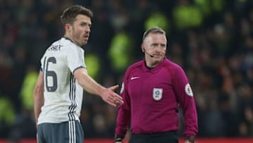 HULL, ENGLAND - JANUARY 26: Referee Jon Moss in action during the EFL Cup Semi-Final second leg match between Hull City and Manchester United at KCOM Stadium on January 26, 2017 in Hull, England. (Photo by John Peters/Man Utd via Getty Images)