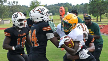 Auburn footballGreen Oaks' DeColdest Crawford runs the ball against Northwood Friday at the Northwood Jamboree.Shr Greenoaksnorthwoodhuntingtonfootball 0819 10