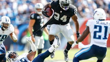 NASHVILLE, TN- SEPTEMBER 10: Running back Marshawn Lynch (Photo by Wesley Hitt/Getty Images) )