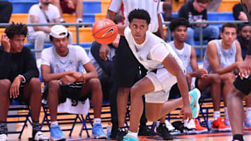 LOS ANGELES, CA - AUGUST 10: Adam Miller drives to the basket during the Nike Academy Showcase Game on August 10, 2019 at the Los Angeles Southwest College in Los Angeles, CA. (Photo by Brian Rothmuller/Icon Sportswire via Getty Images)