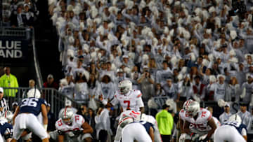 STATE COLLEGE, PA - SEPTEMBER 29: Dwayne Haskins #7 of the Ohio State Buckeyesa directs the offense against the Penn State Nittany Lions on September 29, 2018 at Beaver Stadium in State College, Pennsylvania. (Photo by Justin K. Aller/Getty Images)