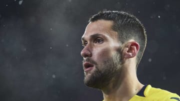 VITORIA-GASTEIZ, SPAIN - OCTOBER 28: Alfonso Pedraza of Villarreal CF reacts during the La Liga match between Deportivo Alaves and Villarreal CF at Estadio de Mendizorroza on October 28, 2018 in Vitoria-Gasteiz, Spain. (Photo by Juan Manuel Serrano Arce/Getty Images)
