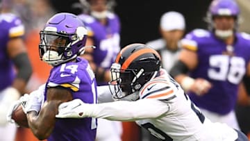 CHICAGO, ILLINOIS - SEPTEMBER 29: Prince Amukamara #20 of the Chicago Bears strips the ball from Stefon Diggs #14 of the Minnesota Vikings during the first half at Soldier Field on September 29, 2019 in Chicago, Illinois. (Photo by Stacy Revere/Getty Images)