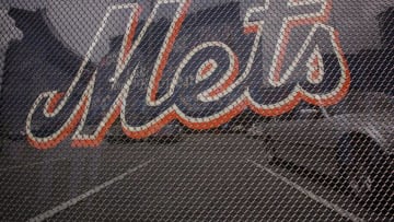 NEW YORK - JUNE 13: The Mets team logo (Photo by Spencer Platt/Getty Images)