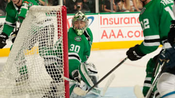 DALLAS, TX - OCTOBER 6: Ben Bishop #30 of the Dallas Stars tends goal against the Winnipeg Jets at the American Airlines Center on October 6, 2018 in Dallas, Texas. (Photo by Glenn James/NHLI via Getty Images)