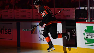 Apr 9, 2022; Philadelphia, Pennsylvania, USA; Philadelphia Flyers center Scott Laughton (21) steps onto the ice against the Anaheim Ducks at Wells Fargo Center. Mandatory Credit: Eric Hartline-USA TODAY Sports