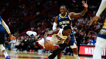Miami Heat guard Victor Oladipo (4) dribbles the ball against the New Orleans Pelicans( Rich Storry-USA TODAY Sports)
