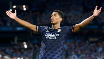 VIGO, SPAIN - AUGUST 25: Jude Bellingham of Real Madrid celebrates after scoring the team's first goal during the LaLiga EA Sports match between Celta Vigo and Real Madrid CF at Estadio Balaidos on August 25, 2023 in Vigo, Spain. (Photo by Juan Manuel Serrano Arce/Getty Images)