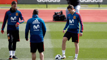 MADRID, SPAIN - MARCH 20: Cesar Azpilicueta of Spain and Sergio Ramos of Spain warm up during a training session on March 20, 2018 in Madrid, Spain. (Photo by TF-Images/Getty Images)