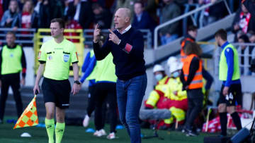 ANTWERPEN, BELGIUM - OCTOBER 24: headcoach Phillipe Clement of Club Brugge during the Jupiler Pro League match between Royal Antwerp FC and Club Brugge at Bosuilstadion on October 24, 2021 in Antwerpen, Belgium (Photo by Jeroen Meuwsen/BSR Agency/Getty Images)