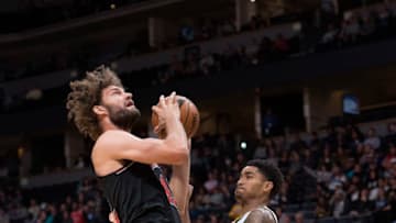 DENVER, CO - NOVEMBER 30: Robin Lopez