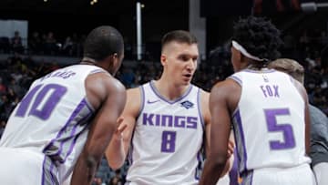 OKC Thunder Team Previews: Harrison Barnes #40, Bogdan Bogdanovic #8 and De'Aaron Fox #5 of the Sacramento Kings (Photo by Rocky Widner/NBAE via Getty Images)