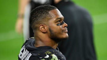 LAS VEGAS, NEVADA - DECEMBER 17: Middle linebacker Raekwon McMillan #54 of the Las Vegas Raiders (Photo by Chris Unger/Getty Images)