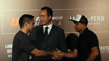 MANILA, PHILIPPINES - AUGUST 17: (L-R) Opponents Ricardo 'The Bully' Lamas of Chicago, USA and B.J 'the Prodigy' Penn of Hawaii USA face off shake hands during the UFC Fight Night Manila On-Sale Press Conference at Conrad Manila on August 17, 2016 in Manila, Philippines. (Photo by Jeoffrey Maitem/Zuffa LLC/Zuffa LLC)]