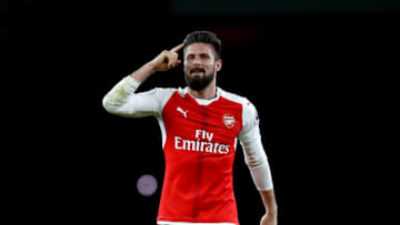 LONDON, ENGLAND - DECEMBER 26: Olivier Giroud of Arsenal celebrates victory after the Premier League match between Arsenal and West Bromwich Albion at Emirates Stadium on December 26, 2016 in London, England. (Photo by Julian Finney/Getty Images)