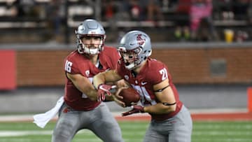 PULLMAN, WA - SEPTEMBER 08: WSU quarterback Gardner Minshew (16) hands the ball to running back Max Borghi (21) during the game between the Washington State Cougars and the San Jose State Spartans played on September 8, 2018 in Pullman, Washington at Martin Stadium. (Photo by Robert Johnson/Icon Sportswire via Getty Images)