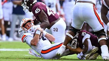 An SEC legend came to the defense of struggling star Auburn football transfer Payton Thorne amidst doubts about the quarterback Mandatory Credit: Maria Lysaker-USA TODAY Sports