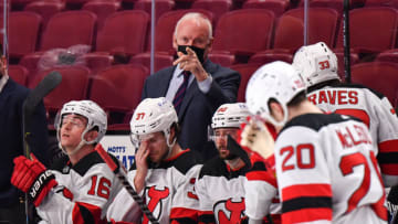 Head coach of the New Jersey Devils Lindy Ruff (Photo by Minas Panagiotakis/Getty Images)