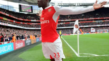 LONDON, ENGLAND - FEBRUARY 14: Danny Welbeck celebrates scoring Arsenal's 2nd goal during the Barclays Premier League match between Arsenal and Leicester City at Emirates Stadium on February 14th, 2016 in London, England (Photo by David Price/Arsenal FC via Getty Images)