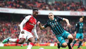 LONDON, ENGLAND - APRIL 08: Danny Welbeck of Arsenal and Oriol Romeu of Southampton in action during the Premier League match between Arsenal and Southampton at Emirates Stadium on April 8, 2018 in London, England. (Photo by Julian Finney/Getty Images)