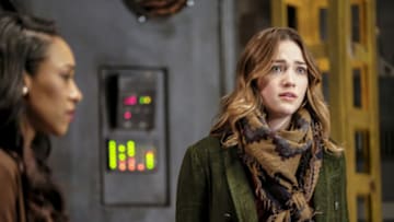 The Flash -- "The Wrath of Savitar" -- FLA315a_0192b.jpg -- Pictured (L-R): Candice Patton as Iris West and Violett Beane as Jesse Quick -- Photo: Bettina Strauss/ The CW -- ÃÂ© 2017 The CW Network, LLC. All rights reserved.