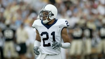 Alan Zemaitis #21 of the Penn State Nittany Lions (Photo by Joe Robbins/Getty Images)