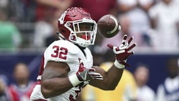 Sep 3, 2016; Houston, TX, USA; Oklahoma Sooners running back Samaje Perine (32) makes a reception during the first quarter against the Houston Cougars at NRG Stadium. Mandatory Credit: Troy Taormina-USA TODAY Sports